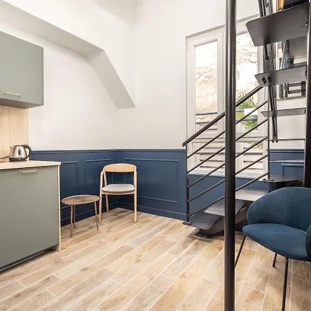 District Nation Hotel Parigi